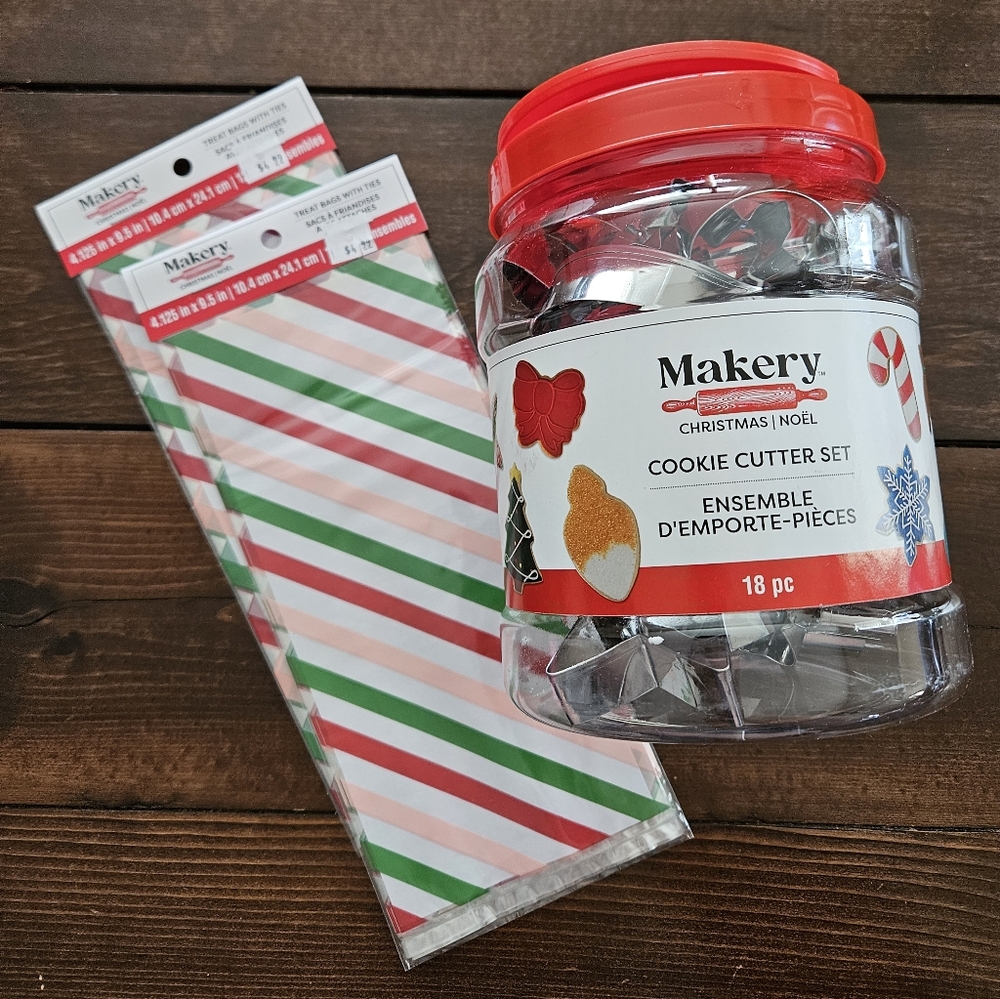 Ashland Makery‎ Christmas 18pc Cookie Cutter Set in a Box & 2 x Treat Bags NEW